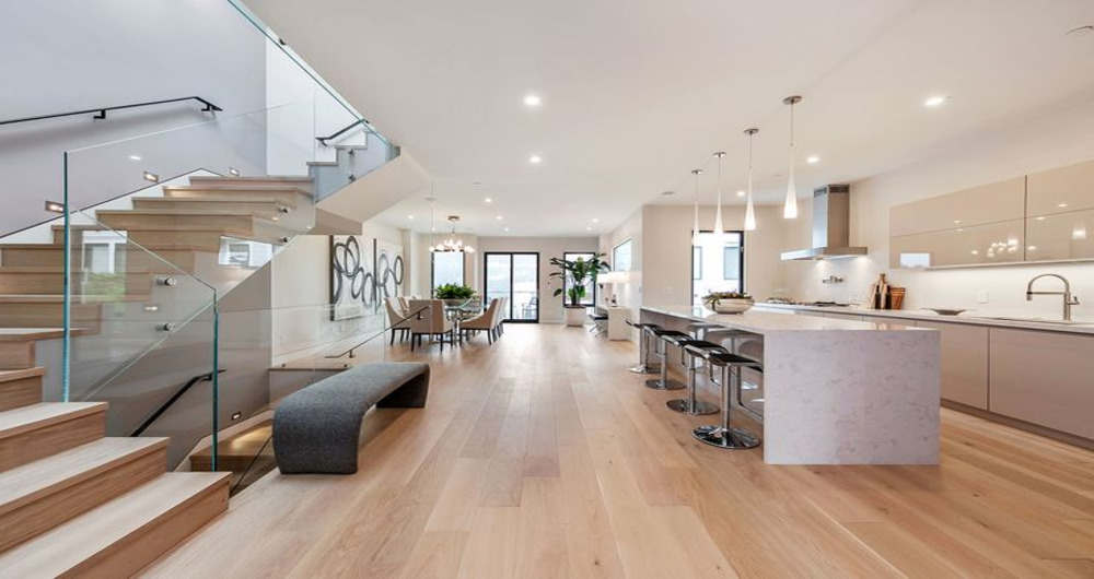 What are the latest SPC flooring manufacturing trends?